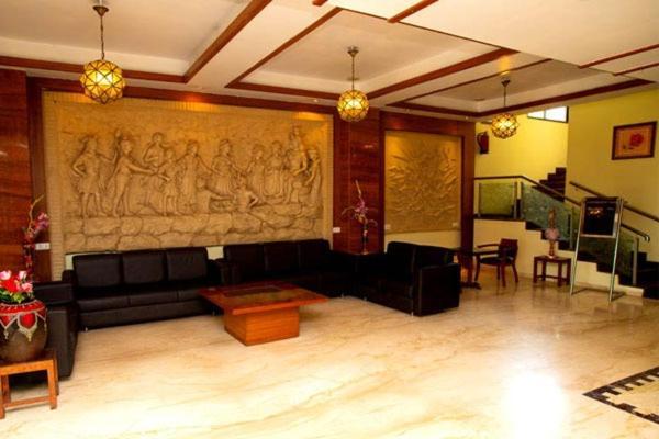 Simran Heritage Rāipur Exterior foto